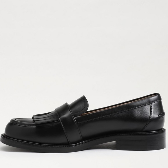 Sam Edelman Charlie Colorblock Kiltie Loafer
Black 
Size 8.5 gently used - Picture 10 of 16